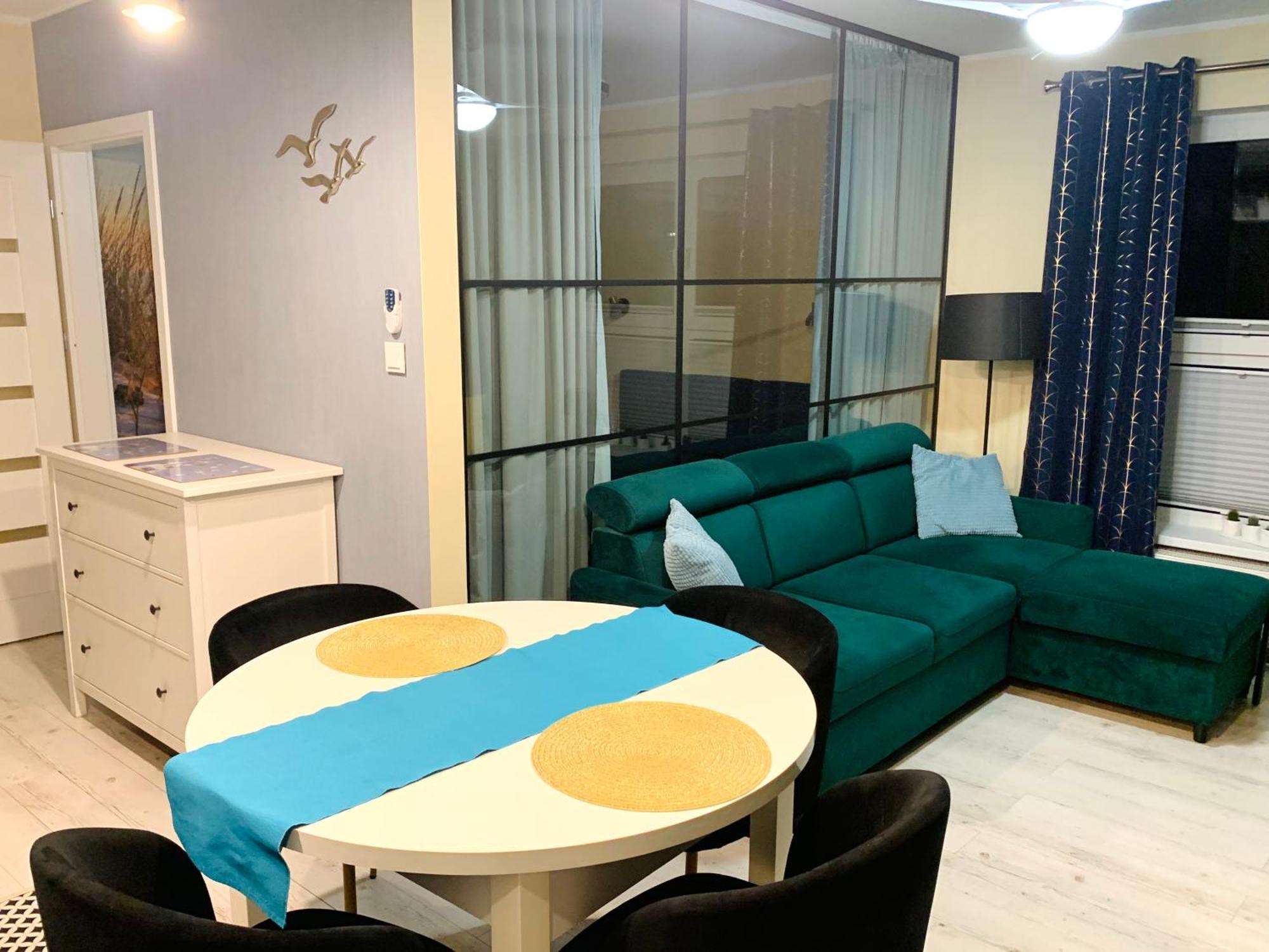 Caloroczny Apartament Perlowa Przystan โควอบเซก ภายนอก รูปภาพ